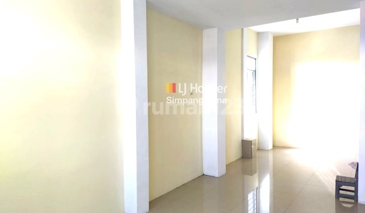 Rumah Tengah Kota Semarang Dekat Stasiun Dekat Bandara Siap Huni Dijual di Tanah Mas Semarang Utara 11.872 rat