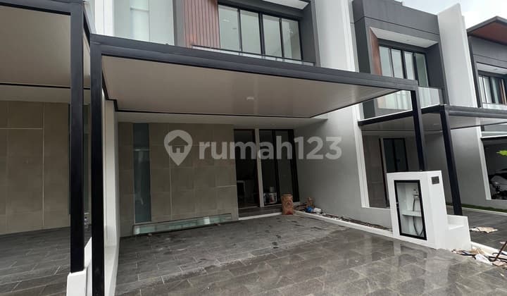 Disewakan Rumah Baru Gress Citragrand Semarang-4Kamar Tidur 3Lantai-Bebas Banjirr Lingkungan Aman Elite