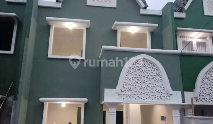 Rumah Bergaya Sentuhan Marocco Bekasi.