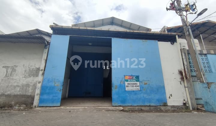 Ric.a214 Large Container Warehouse for Sale, Accessible to Kenjeran Area