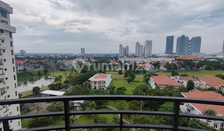 Ric.a234 Jual Apartement Graha Familly 3 BR Nyaman Dengan View Golf