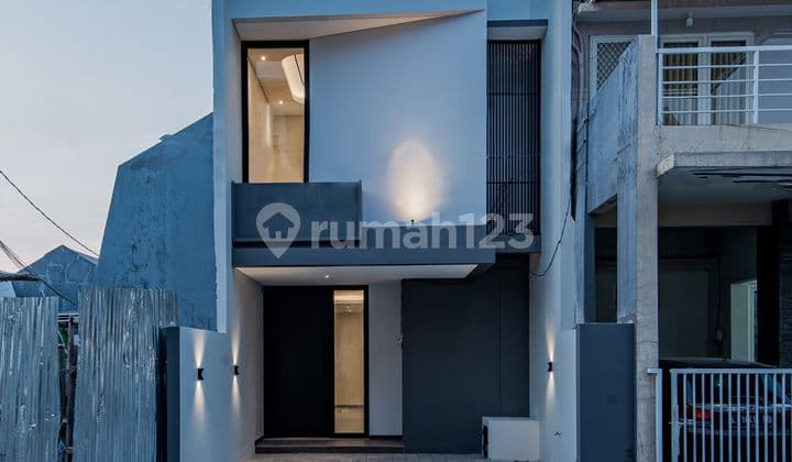 Ric.ya002 Jual Rumah Minimalis Pusat Kota Area Dharmahusada Mas Dekat Dengan Pusat Makanan Dan 3 Kampus