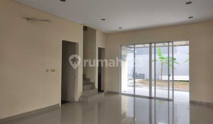 Green Lake City Latin American House 11x25m2 Land West Jakarta