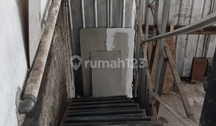 Gudang Karang Tengah Luas 100M2bebas Banjir Tangerang