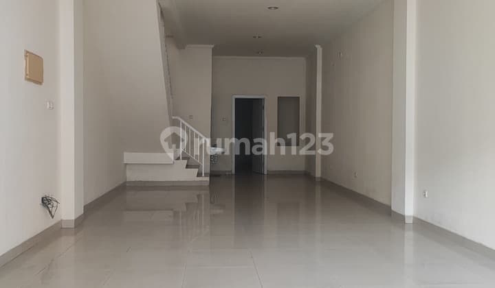 Asli Murah !!Ruko Green Lake City Uk 4.5X19 3 Lantai Cocok Utk Berbagai Usaha Resto Dll