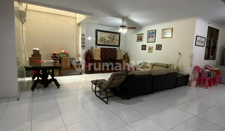Unit Langka .. Dijual Cepat Rumah Muara Karang Blok 6, Depan Taman Tidak Berhadapan Rumah , Hadap Timur Siap Huni
