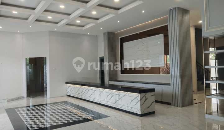 Jarang Ada .. Disewakan Cepat Ruko Gandeng 3 Pik 1 , Rapi Siap Pakai Ada Lift , Cocok untuk Klinik Kecantikan , Kantor Dll