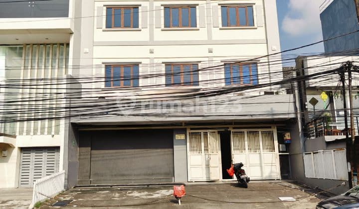 SANGAT LANGKA .. DIJUAL CEPAT SEMI GEDUNG DI MUARA KARANG RAYA , DEKAT BANK TERNAMA , ADA LIFT SIAP PAKAI , COCOK UNT BANK , KANTOR , RESTO dll