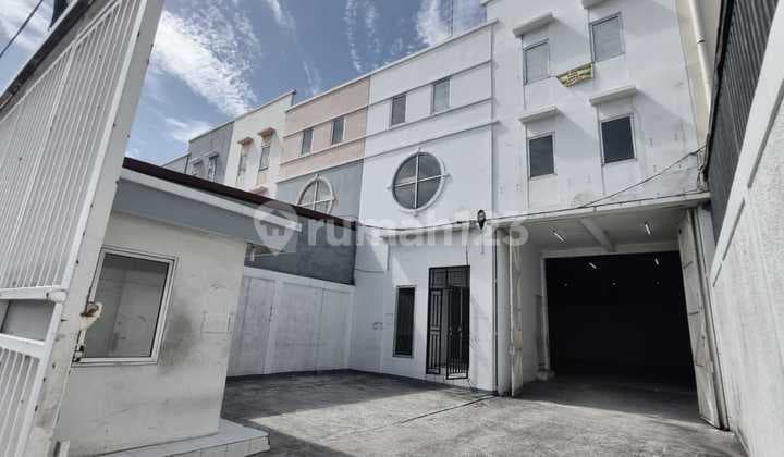 Disewakan Cepat .. Gudang Elang Laut, Gudang 3 Lantai Ada Lift Barang , Rapi Siap Pakai