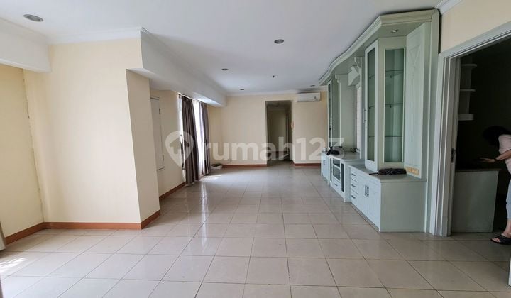 Disewakan Cepat .. Apartemen Pantai Mutiara , View Sangat Bagus , Semi Furnished Siap Huni