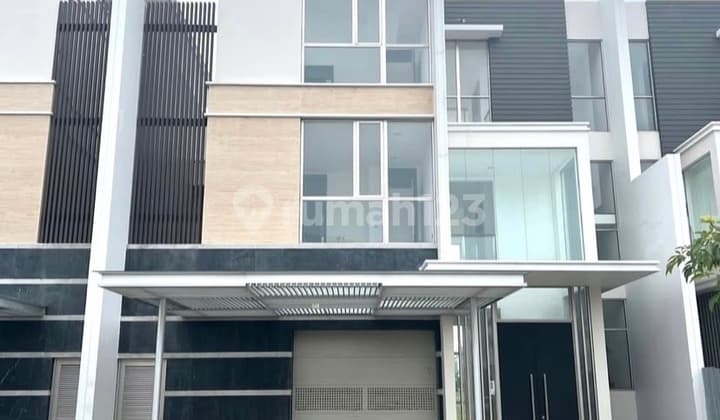 Disewakan Cepat .. Rumah Mewah The Mozart Golf Island, Ada Lift , View Golf Istimewa