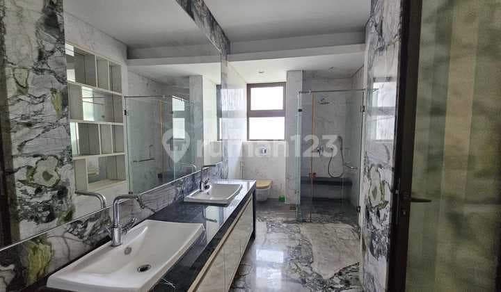 Disewakan Murahh .. Rumah Mewah Minimalis Pluit , Full Marmer , Ada Lift , Furnished Mewah Tinggal Angkat Koper