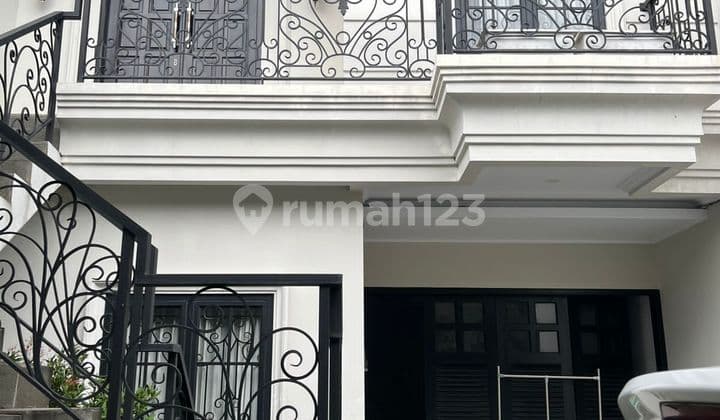 Nice 3-Story Fully Furnished House in Pejaten, South Jakarta