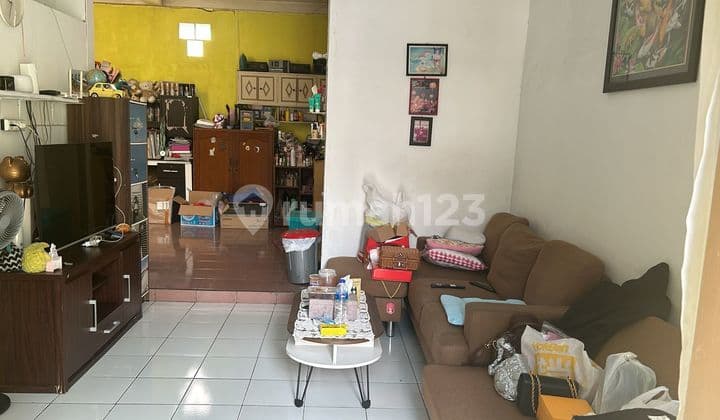 Minimalist house in Antapani area for sale. Quick sale.