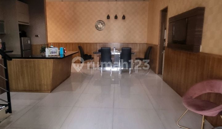 Rumah Mewah Semi Furnish Siap Pakai Dikomplek Ekslusif Daerah Cijagra Dijual Cepat