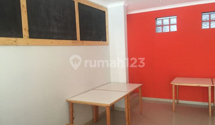 Ruko holis regency disewakan