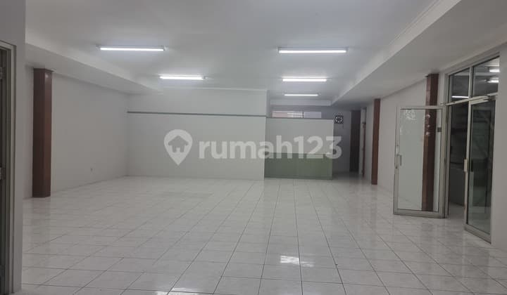 Building, Office Building, Warehouse, Majestic Business Place Bkr Ramdhan Wing, Very Strategic for Any Business, For Rent.