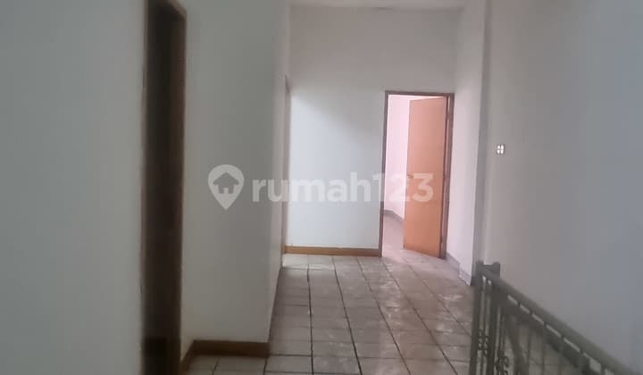 Shop house for rent in downtown Ciamis.