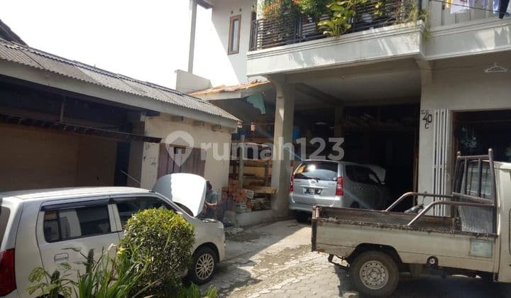 Ruko lokasi strategis di jl kerkoff dijual cepat