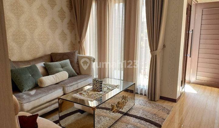 Rumah mewah sangat bagus di setrasari plus furnish dan kolam renang dijual cepat