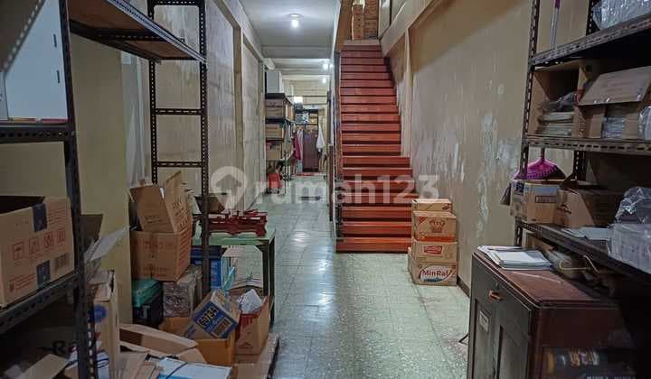 Ruko Jl Gandawijaya Cimahi Sangat Ramai dan Strategis Cocok untuk Usaha Apapun Siap Dikontrakan