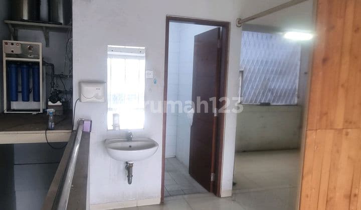 Ruko Siap Pakai di Holis Regency Aman dan Siap Nego