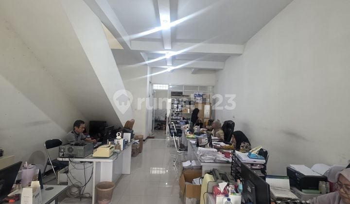 Ruko Siap Pakai di Pine Wood Tkilokasi Strategis Cocok untuk Usaha atau Kantor Dijual Cepat