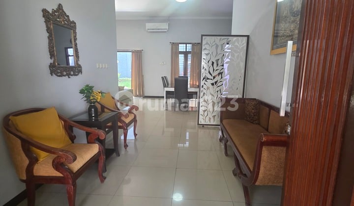 Rumah Mewah di Kota Baru Parahyangan Mewah Furnish Siap Pakai Disewakan