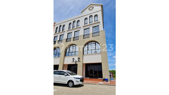 Ruko Hoek & Badan di Sedayu City Boulevard Utara, Luas @4,5x15m2