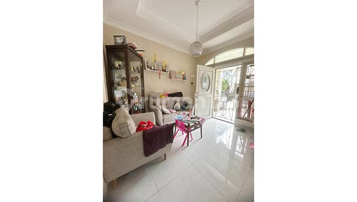 Rumah Pelangi Hijau, Kelapa Gading