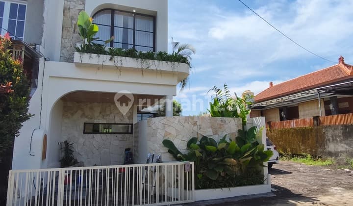 Villa Baru Murah Furnished di Dharmawangsa Kutuh Nusa Dua Bali