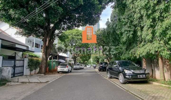 Rumah Kebayoran Baru Lokasi Sejuk Asri Nyaman