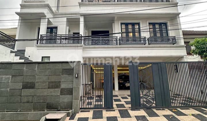 Brand New House in Kebayoran Baru with Smart Door Lock