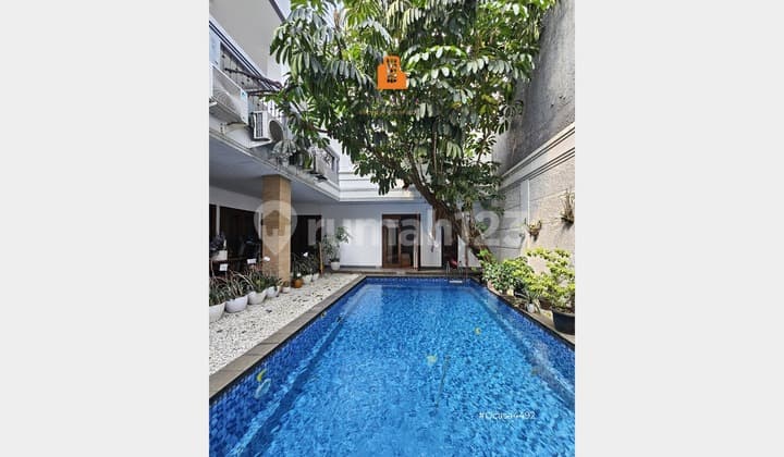 Beautiful House Pondok Indah Furnished Closed to Bukit Golf
