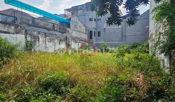 Strategic Land with Wide Access for 3 Cars in Panglima Polim