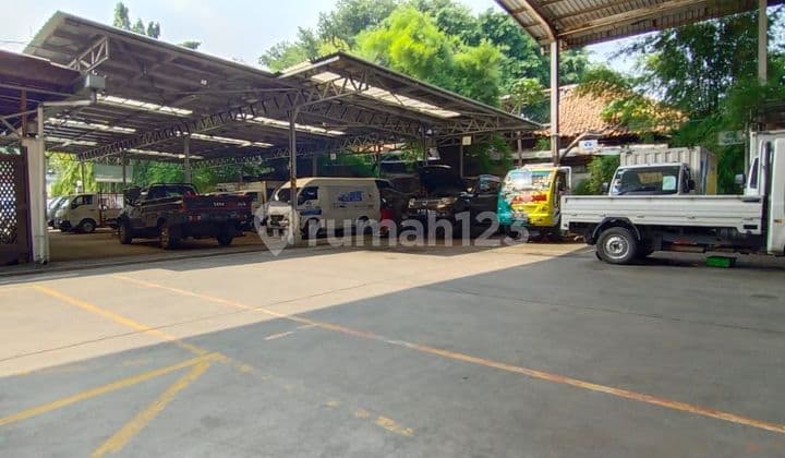 Dijual Bangunan Kantor Pinggir Jalan 4024 M2 di Salemba Raya - Harga NJOP