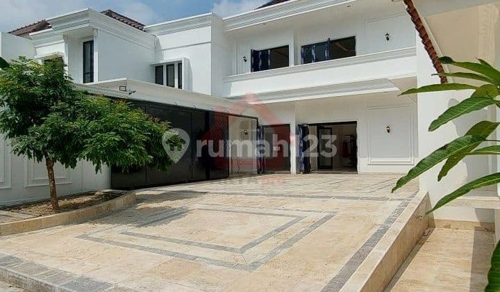 Rumah Classic 2 Lantai Siap Huni di Jagakarsa
