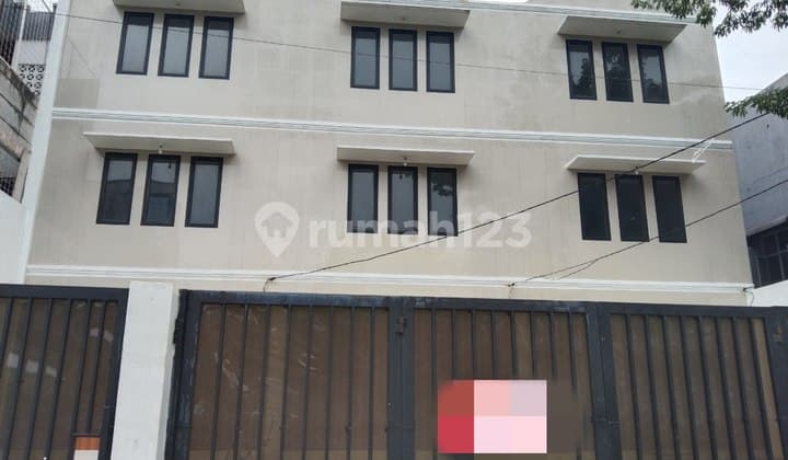 Ruko 3,5 Lt 3 Unit Cocok untuk Brand Premium di Mampang Prapatan