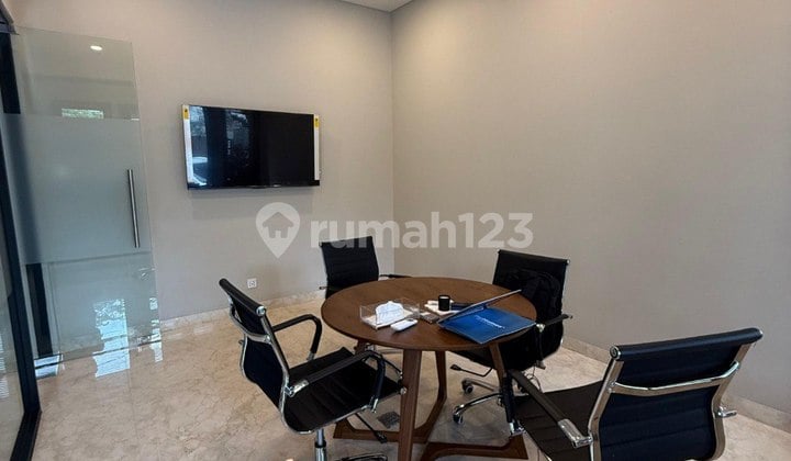Rumah Kantor Siap Pakai di Area Sungai Sambas Kebayoran Baru