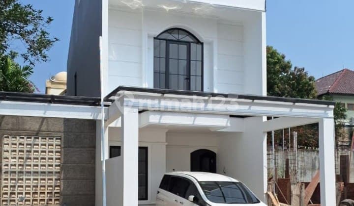 Modern Classic Inside Cluster in Lebak Bulus, South Jakarta