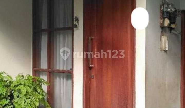 Rumah 2 Lantai Dalam Komplek di Cilandak