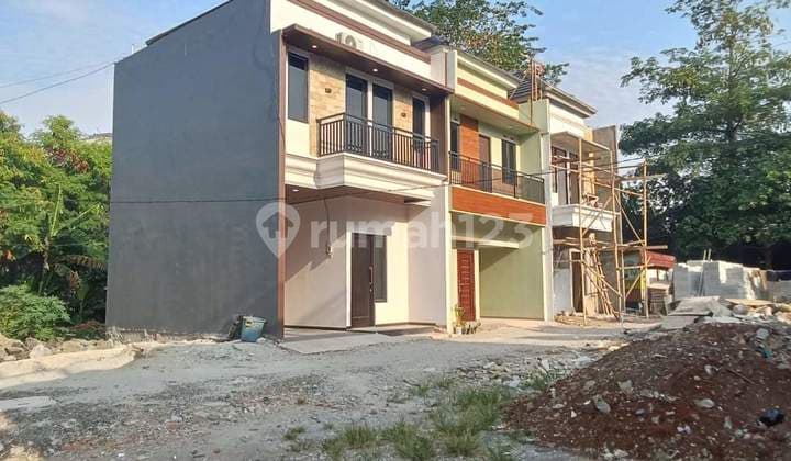 Land Ready to Build Near Taman Mini Square