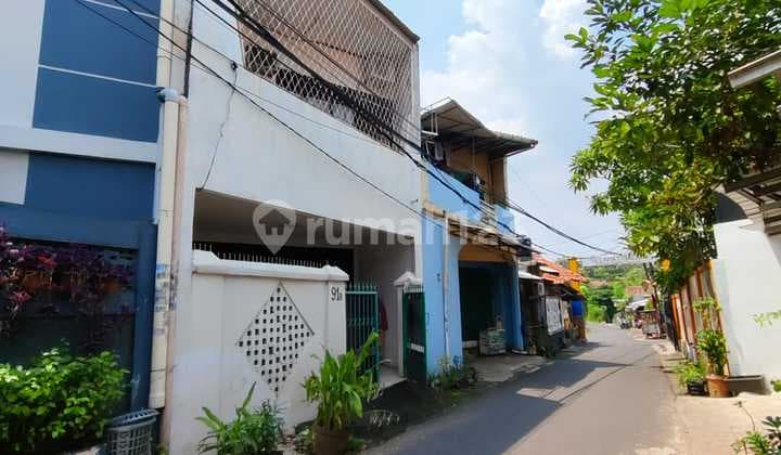Rumah 2 Lantai di Jln.gorda Lubang Buaya