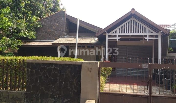 Rumah Second di Komplek Binamarga Cipayung