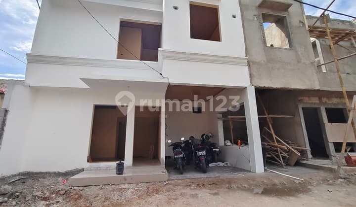 Rumah Cluster 2 Lantai Straregis Cibubur