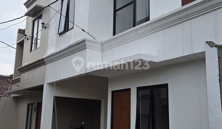 Rumah Cluster 2 Lantai di Cibubur Jakarta Timur