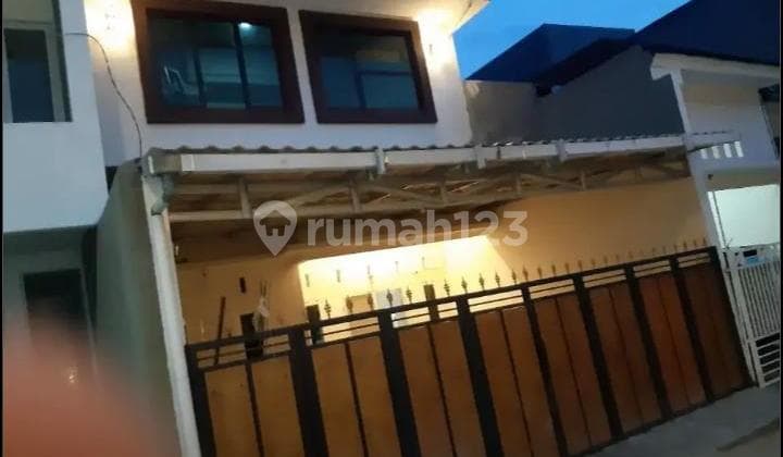 Rumah Siap Huni Cluster Dekat Gerbang Tol Joglo, Jakarta Barat