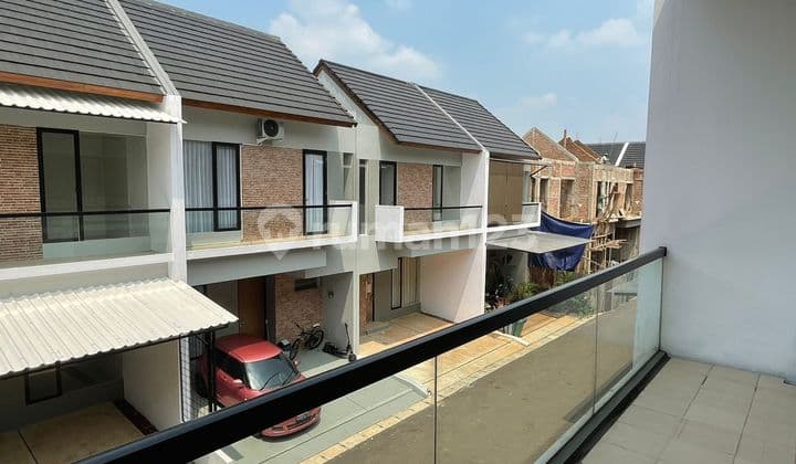 DISEWAKAN RUMAH BARU CLUSTER SEMI FURNISHED, DEKAT RAGUNAN, KEBAGUSAN, JAKARTA SELATAN