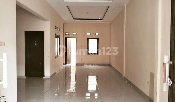 Disewakan Rumah Dekat Gerbang Tol Brigif, Hanya 49 Juta Setahun, Gandul, Cinere
rumah Dalam Mini Cluster