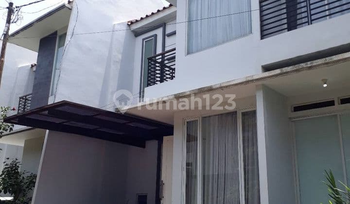 Disewakan Rumah Town House Full Furnished, Dekat Tb Simatupang Dan Pasar Minggu, Jakarta Selatan
